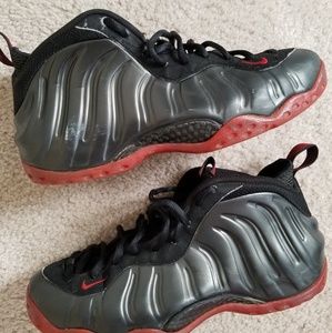 The Nike Air Foamposite One Celebrates July 4th ... buzzsnkr